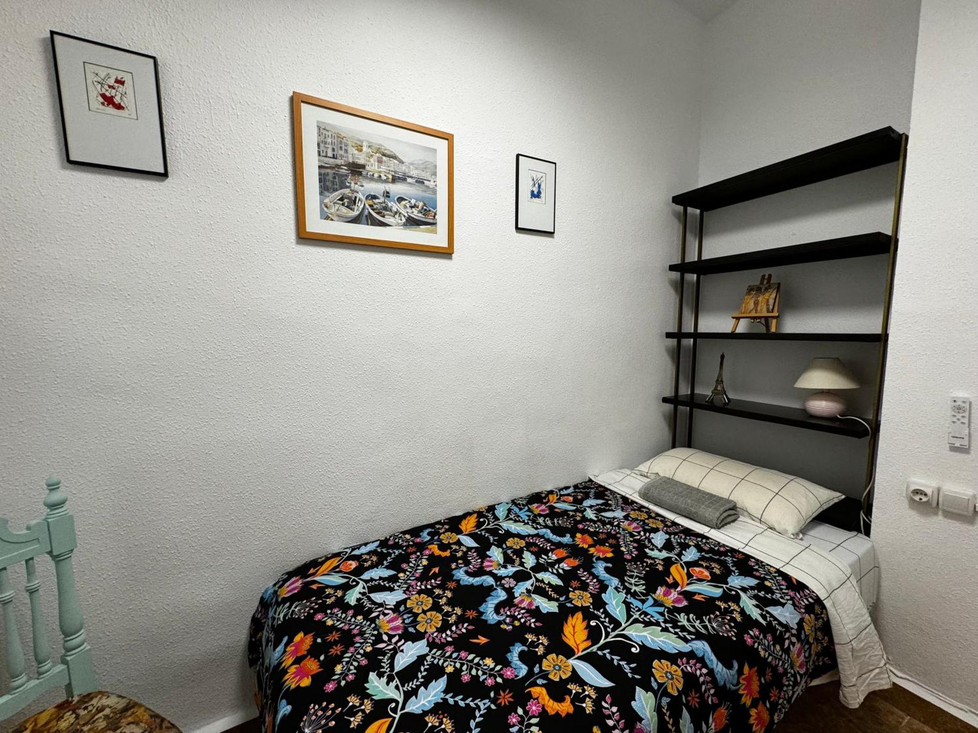 Ruzzafa Codrut Valenza Esterno foto
